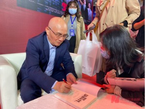 《觉醒年代》编剧龙平平：别低估青年的政治鉴别力和艺术鉴赏力