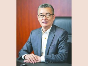 每经专访平安健康险董事长朱友刚：健康险面临“峡谷式”竞争，新阶段必须走专业化道路