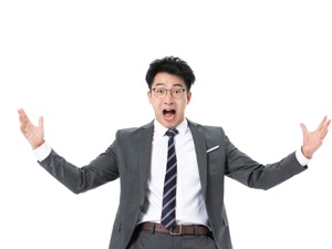 巨坑！男子花540万买房到手后大院子变过道，现在房价比购买时还降120万左右！开发商的回应更气人