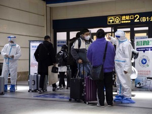 抗疫中如何保障基层卫生服务人员权益？国家卫健委答每经记者问：增加经费保障，开展关爱行动，改善工作条件