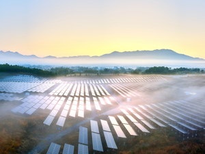 德研发商用车载光伏发电模块
