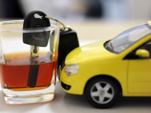 男子小区内酒驾几十米，被判处拘役三个月！小区内部道路也算道路？
