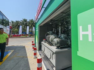 “双碳”背景下中国已成全球最大制氢国 专访权威专家徐锭明：氢能企业要学会数字化转型，并做好十件事