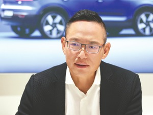 沃尔沃纯电C40完成国内首秀 袁小林：“ALL IN”电气化转型 IPO意义远超资金本身