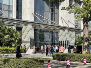 现场直击| 深圳2021土拍完美收官：深圳地铁豪掷179亿元拿下5宗地 市场回暖趋势超预期