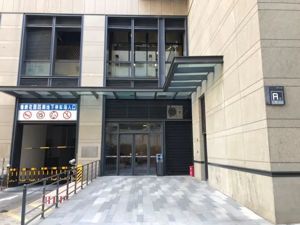 深圳3300万豪宅拍卖，却惨遭流拍！背后牵出私募大佬：16天当上董事长，18岁炒股3年狂赚30倍，做P2P爆雷