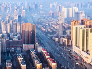年末楼市“翘尾”行情难现：11月新房二手房价格环比齐跌，超两成土地流拍