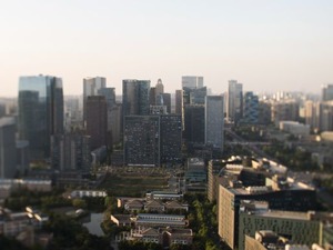 五位企业家告诉你：从1到100，成都做对了什么
