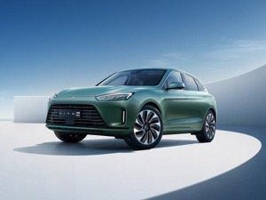 首搭全新HarmonyOS智能座舱 小康股份旗下AITO问界M5正式发布