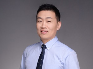 每经投研院对话安信证券研究中心总经理助理、新三板首席分析师诸海滨：北交所部分公司估值有机会看齐甚至超越科创板、创业板