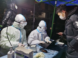 天地源物业奔“疫”线，守好社区防疫最后一公里