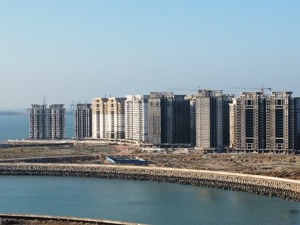 独家 | 恒大海花岛待拆39栋楼购房者去年已解约  儋州市政府相关负责人：能否近期拆除尚不确定