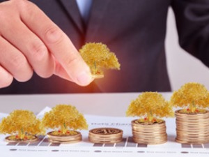 踩雷？参股公司项目还没投产就已“报废”，700亿巨头血亏2.3亿！或还承担上亿担保责任