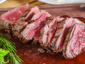 春节港股、原油涨嗨了！美元加息周期将至，A股“吃肉”机会在哪？