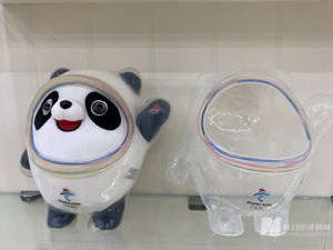 实探冰墩墩外壳生产商：工人两班倒，每天仅能产1000个左右