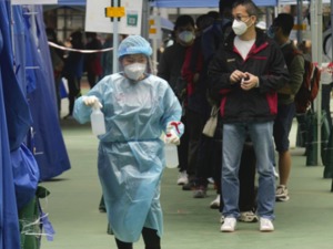香港新增确诊6116例！林郑月娥：考虑全民检测，腾讯捐助1000万港元，多家公司驰援