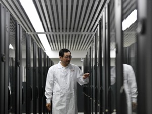 “东数西算”工程正式全面启动 多只概念股涨停 机构：通信板块有望重点受益