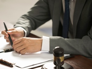 去年预亏至少45亿元！阳光城回复深交所关注函：可自由动用货币资金基本枯竭