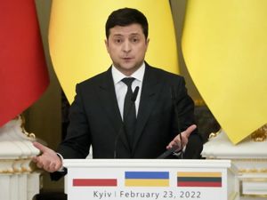 收缴武器、封锁基辅！西方给乌克兰的武器成俄弹药；乌总统：“这可能是最后一次看到我活着！”俄海外暗藏“金融盾牌”，制裁难度大