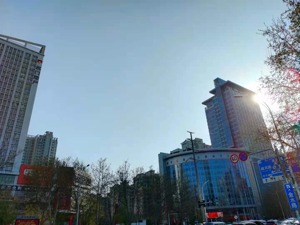 银保监会主席郭树清：房地产泡沫化金融化势头得到根本扭转