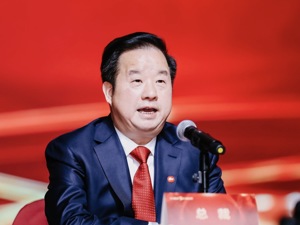 全国政协委员、新华联董事局主席傅军：乡村振兴需要更多企业参与，推进特殊困难行业救助