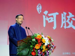 东阿阿胶原总裁被查！两年前已退休，曾是公司“灵魂人物”，称涨价是价值回归
