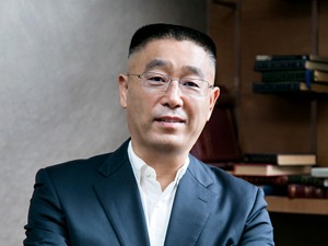 全国人大代表、蓝光控股集团董事局主席杨铿：完善相关配套措施，促进中小企业驶入发展“快车道”