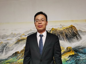 深读政府工作报告│专访中国社科院世界社保研究中心房连泉：预计今年养老金上涨约4% 建议引入养老金待遇自动调整机制