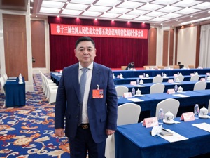 全国人大代表、海特集团董事长李飚：建议建立在用汽车尾气净化催化剂信息公开制度
