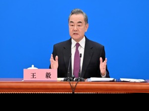 王毅谈乌克兰局势，提出六点倡议