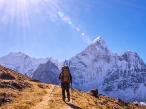 2022新旅游•消费趋势报告 | Z世代，在短视频平台云旅游、订酒店、买门票