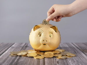 2022新理财•消费趋势报告 | 超四成Z世代受访者热衷于投资理财 理财知识多数靠自学