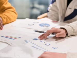 证券从业资格考试迎20年来首次重大修改：提高专业能力水平评价测试门槛；特别严重违规者5年禁考！