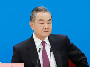 王毅：中方的主张客观公允，站在历史正确的一边