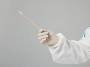 核酸检测指南重大调整：“全员”改为“区域”！可能小到一个楼栋，可能大到全市范围，疫情何时结束？专家解读……