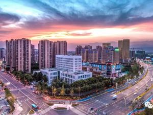 成都彭州迎来首家上市公司