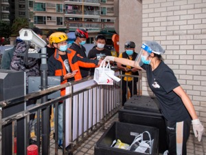 商务部多举措支持服务业发展：引导互联网平台企业下调餐饮业商户服务费标准