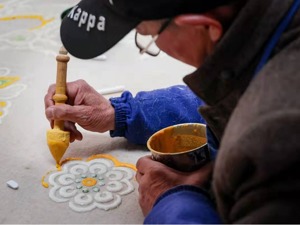 在可持续发展理念下不断深耕与探索 2022捷豹路虎希望小学迎春之旅为爱启程