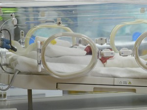 北京辅助生殖纳入医保工作暂缓执行 行业专家：较高费用与医保“保基本”原则需平衡考量，方案细节仍待确定