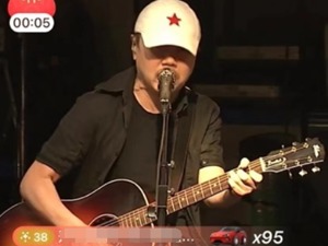 摇滚教父崔健“根本没变”，演唱会行业却正在改变