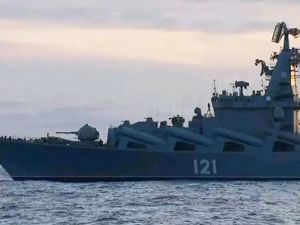 “莫斯科号”巡洋舰沉没；推特用“毒丸”阻击马斯克；巴黎圣母院2024年重开|一周国际财经