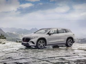 奔驰全新EQS纯电SUV发布，年内还将发布7款新能源车