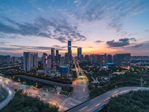 西安再出发 西安的使命既要实现自身跨越式发展，又要带领周边城市一起跳“群舞”