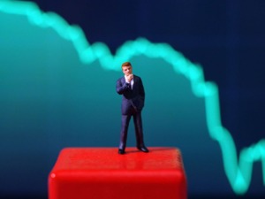 美联储高官支持再来几次50基点加息，“三把手”称有信心“软着陆”，道指连跌四日，纳指标普止步三连跌