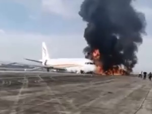 重庆江北国际机场一航班冲出跑道起火！最新通报：113名旅客和9名机组人员安全撤离