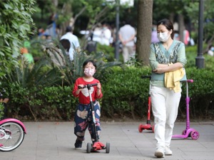 上海复商复市进行时，“烟火气”何时重回餐桌？