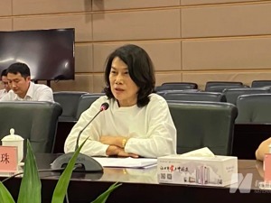 格力手机做得不比苹果差！略显疲态、声音沙哑，董明珠直播后出席股东大会，称今年再招3000-5000名大学生