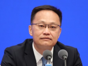 跨境电商如何提质增效？商务部答每经：聚焦行业痛点解决发展共性问题，鼓励多元主体建设海外仓   