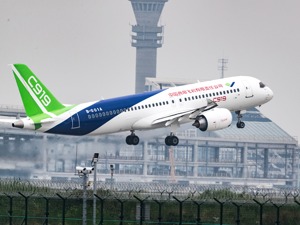 纾困政策接连加码、国际航班有望恢复  5月民航板块市值止跌回升