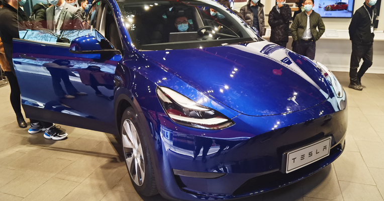 快讯丨后轮驱动版国产Model 3将降价6万元？特斯拉中国：不实消息